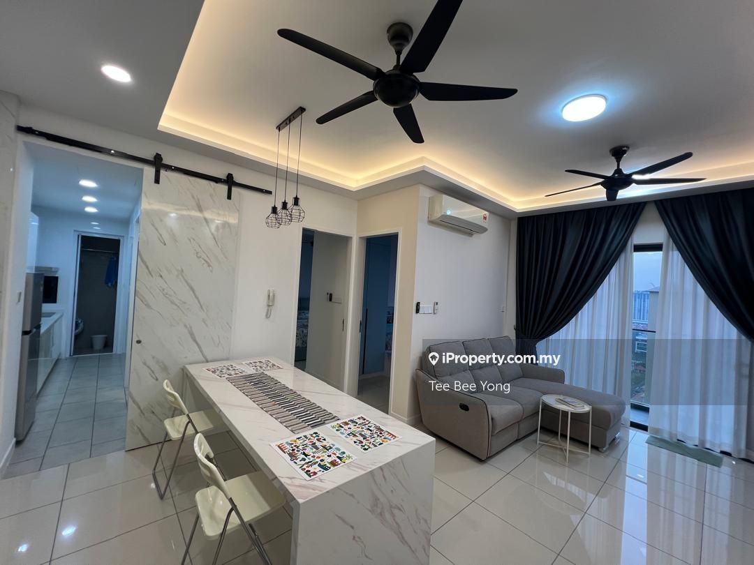 Renovated unit, fully furnished