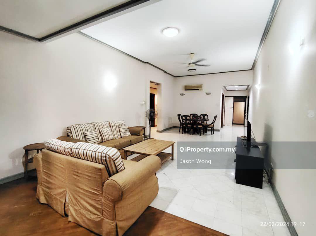 Nice furnish and good condtion unit 