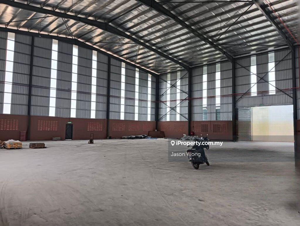 Kawasan Perindustrian Pkns ,Batu 17 Warehouse for Sale and Rent !!