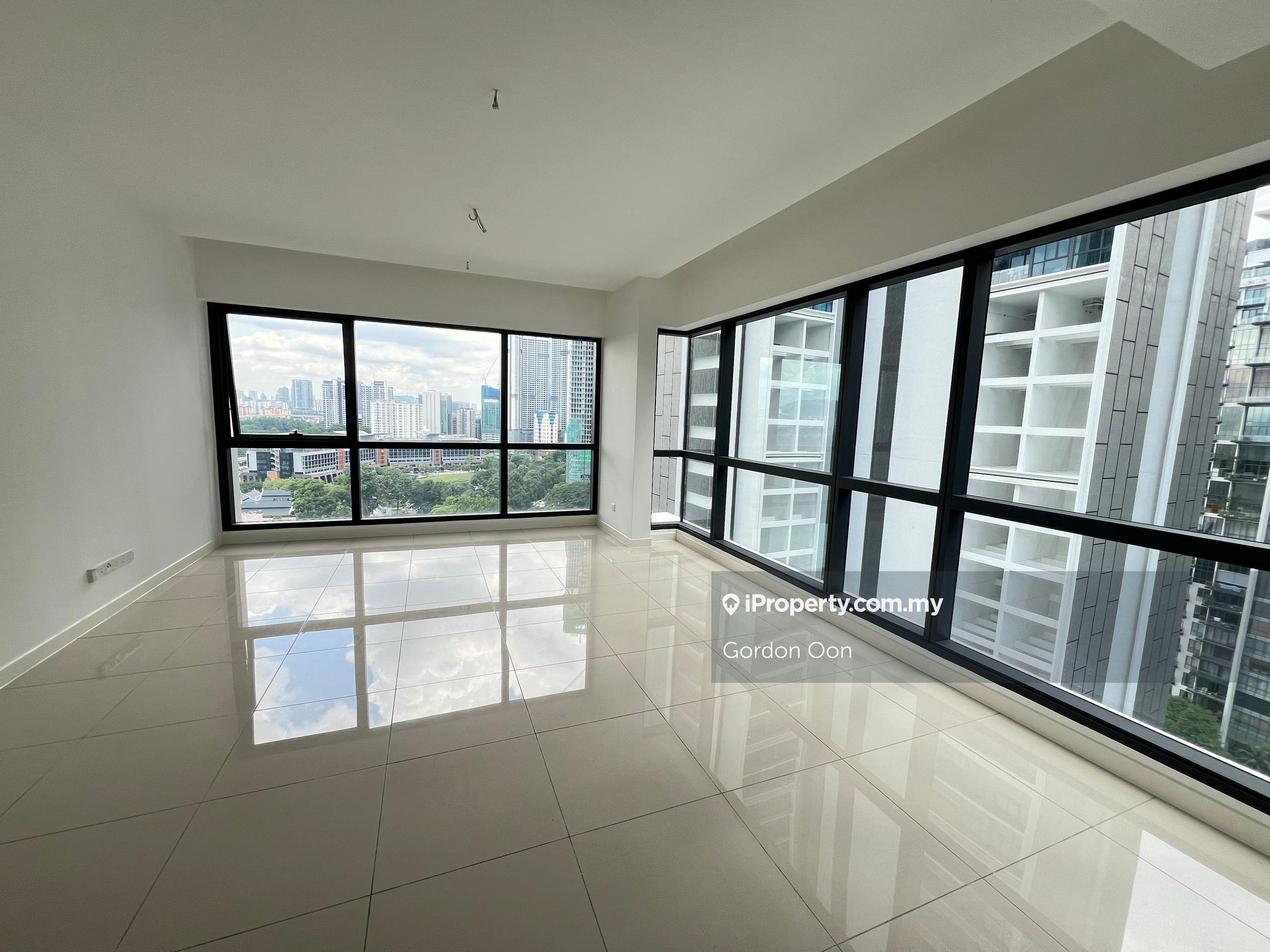 Luxury Fittings, Panoramic Landmark Sky Garden, Nice Facilities