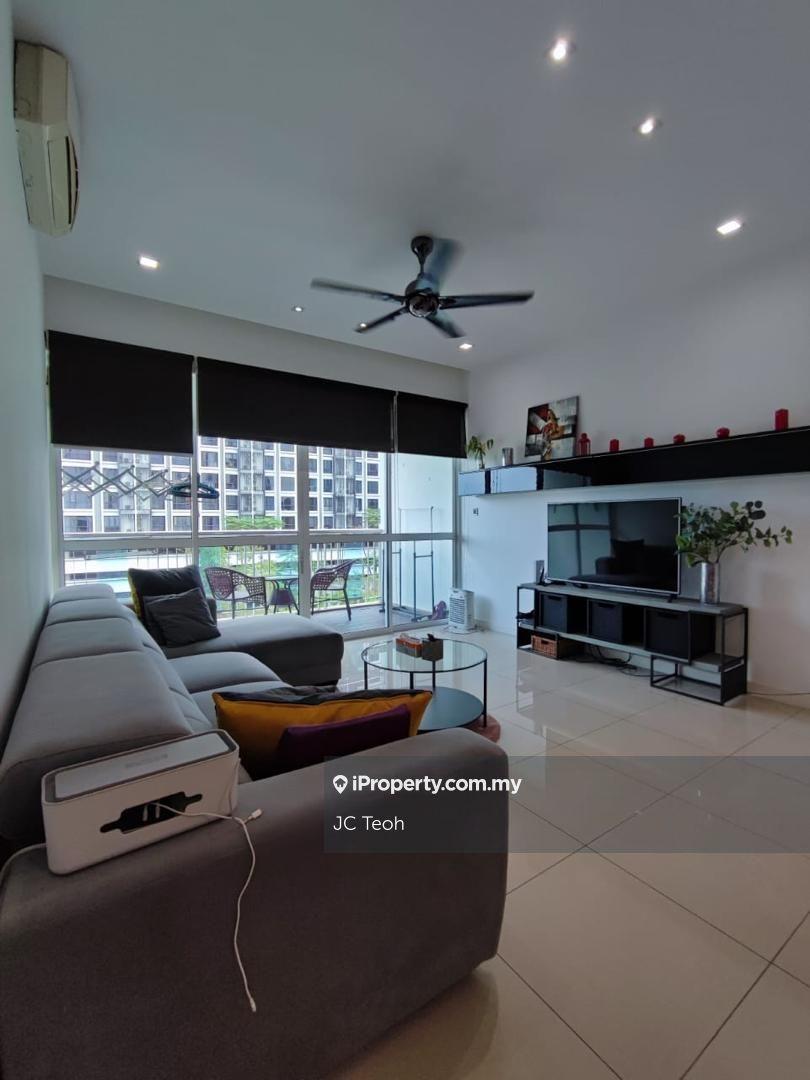 Amaya Saujana Mid floor unit