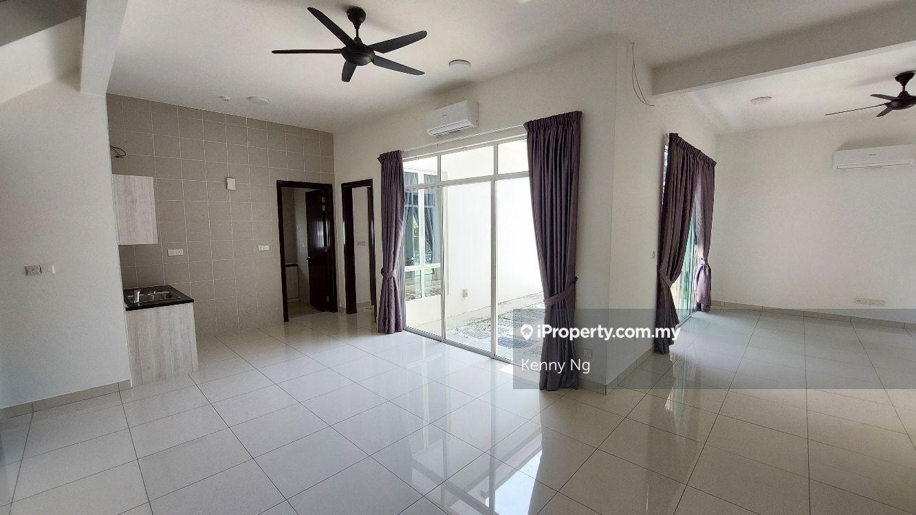 2 Storey Semi D For Rent