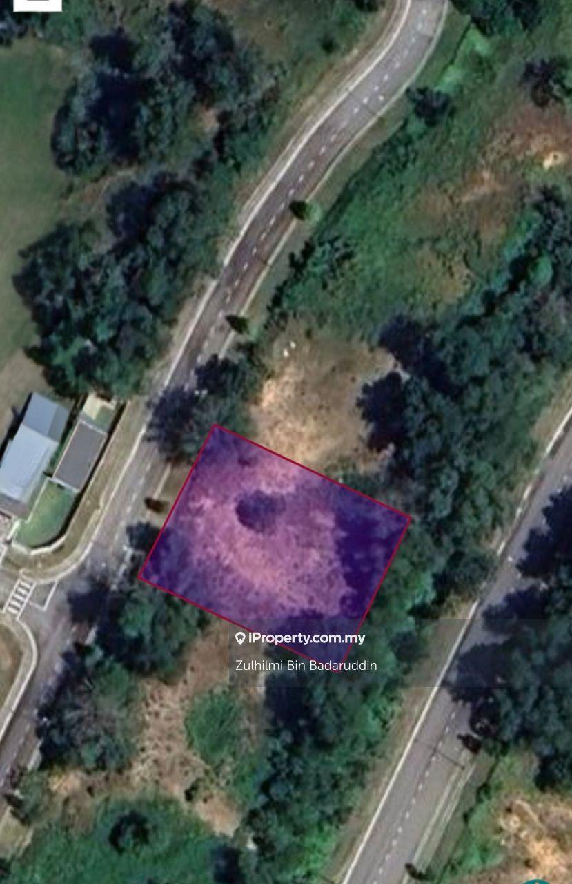 Exclusive Residential Area. Gated & Guarded. Clubhouse Facilities 