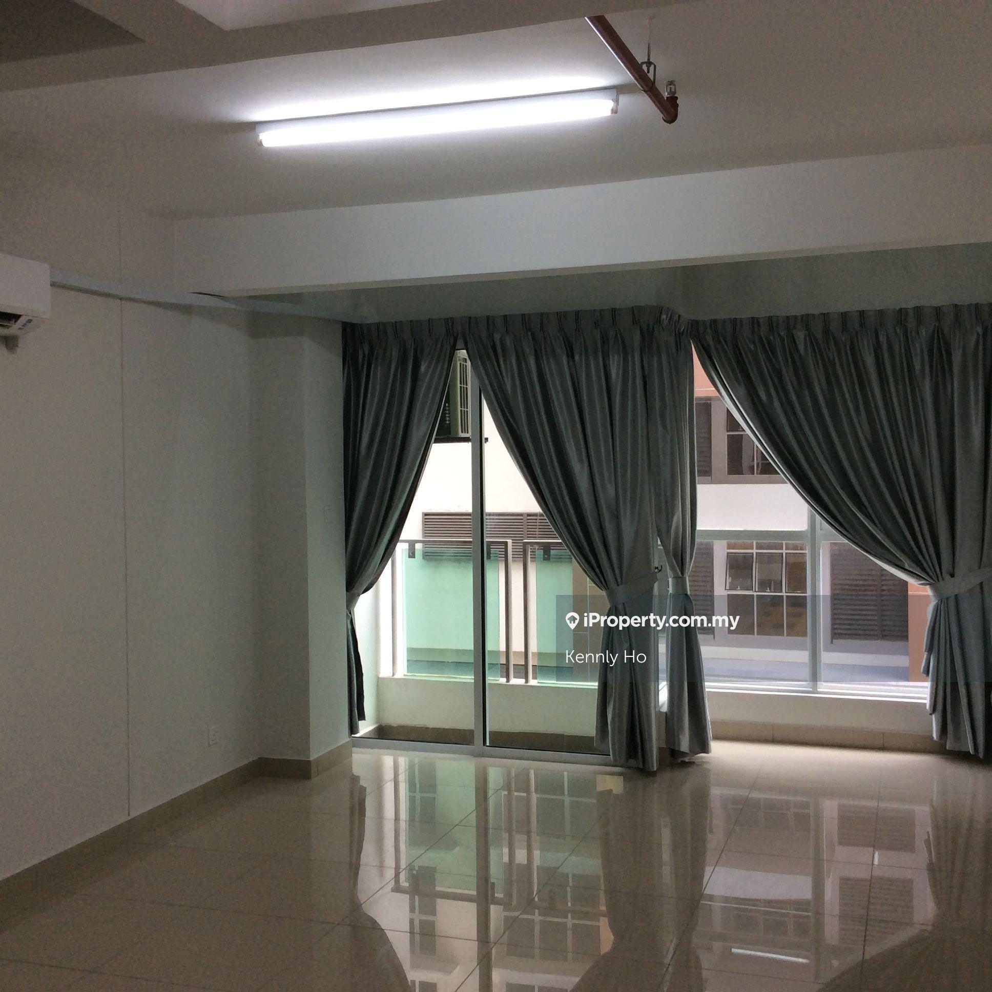 Pacific place/duplex soho/partial furnished