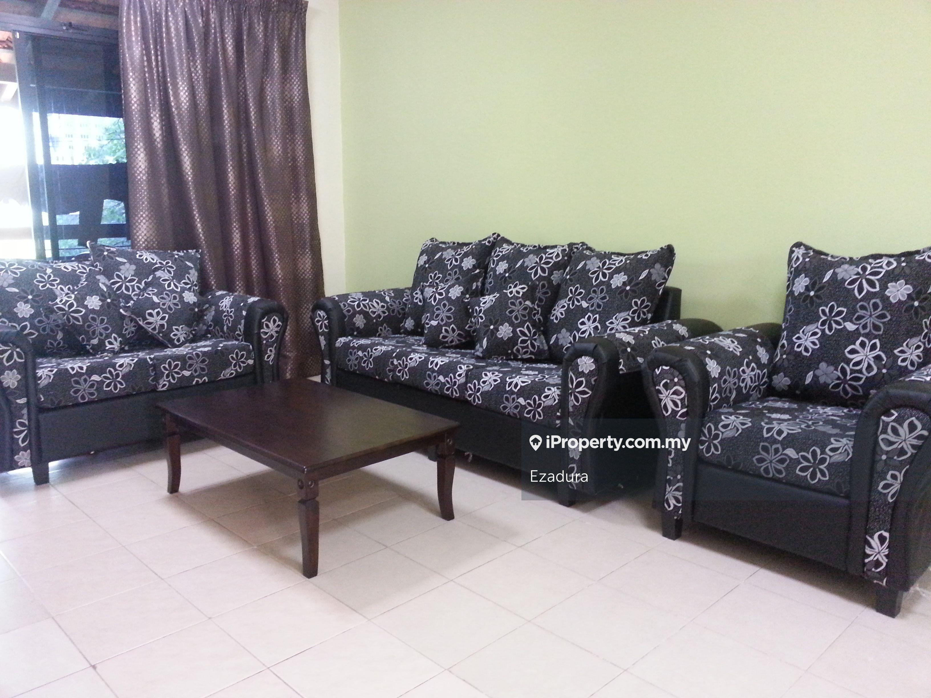 Beautiful unit fully furnished Cyberia Townhouse Block D