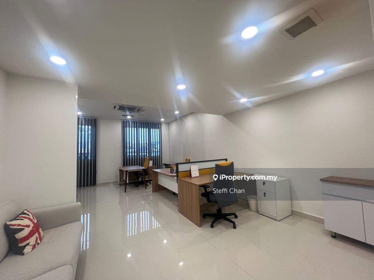 1st Floor Shop/Office Intermediate Bandar Puteri For Rent