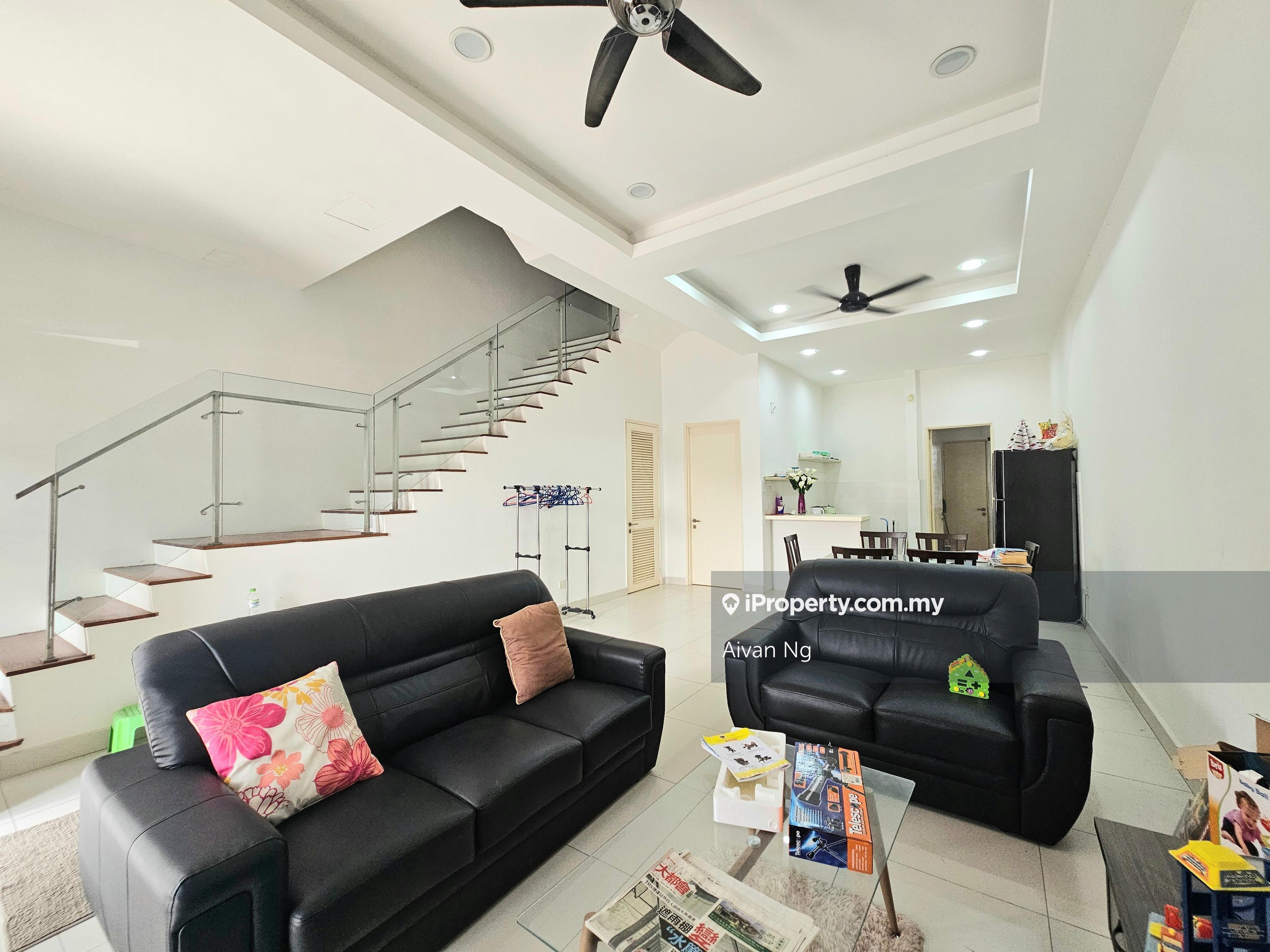 2.5 Storey Terrace House with Gated Guarded & Partial Furnished
