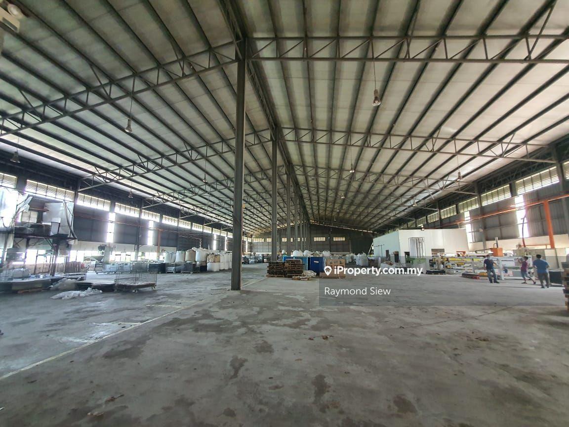 Rawang Kundang Industrial Park Factory For Sale ! !