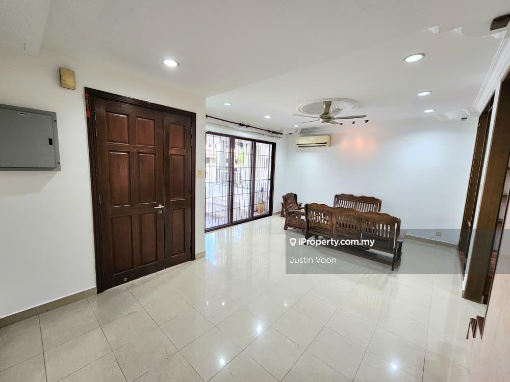 Double Storey Terrace Safa for Rent