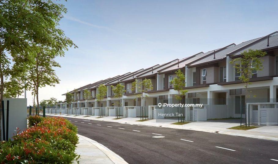 22x75sqft, Double Storey, Gated Guarded, 4 bedrooms, 3 bathrooms