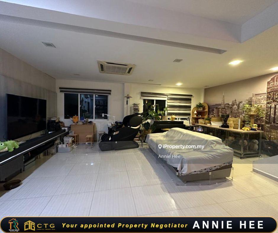 Iramanis Seri Borneo Condominium Unit For Sale