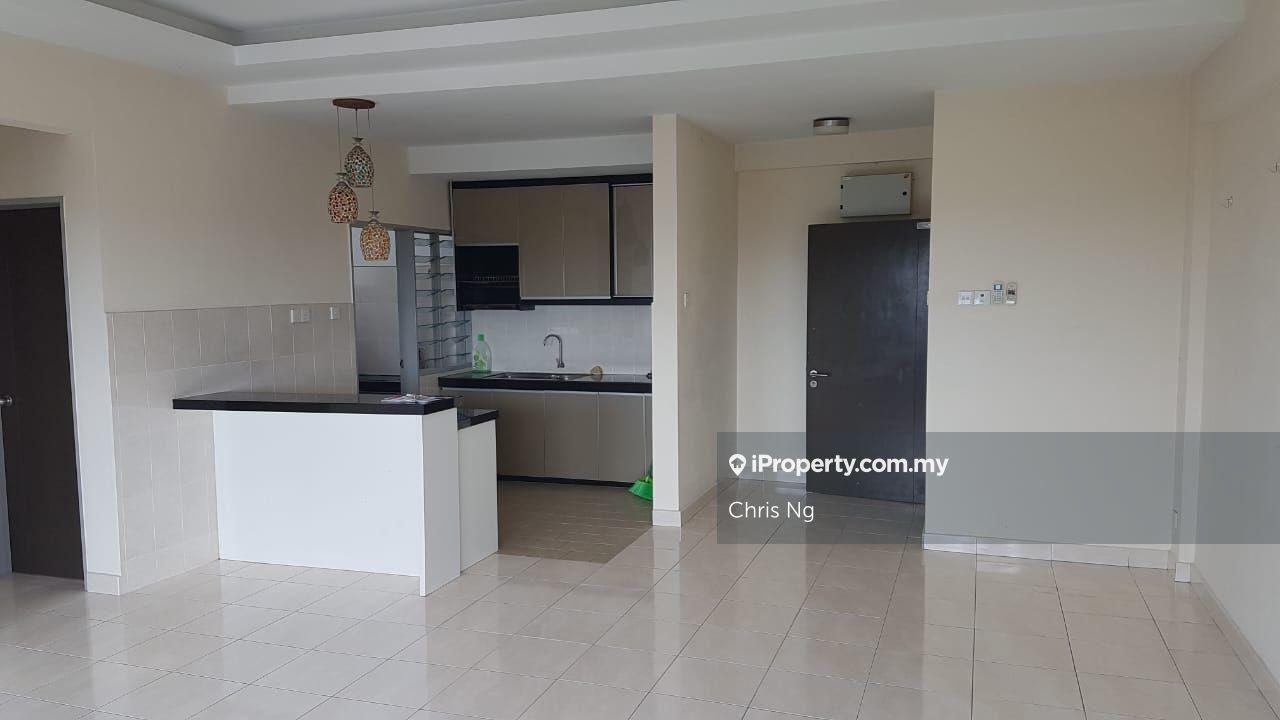 Partial Furnished Lagoon Suite Kota Kemuning Shah Alam 