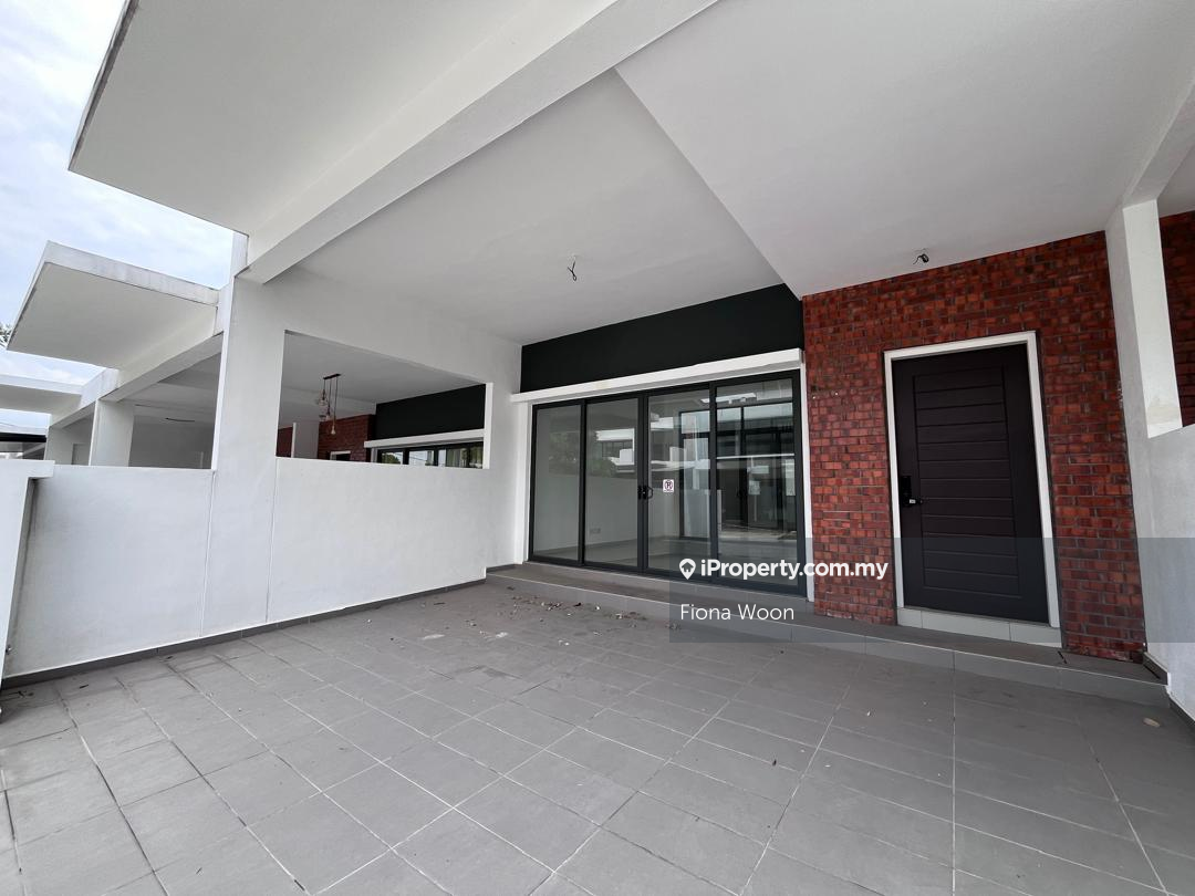 Double Storey For Sale Taman Country Villas Resort, Ayer Keroh, Melaka