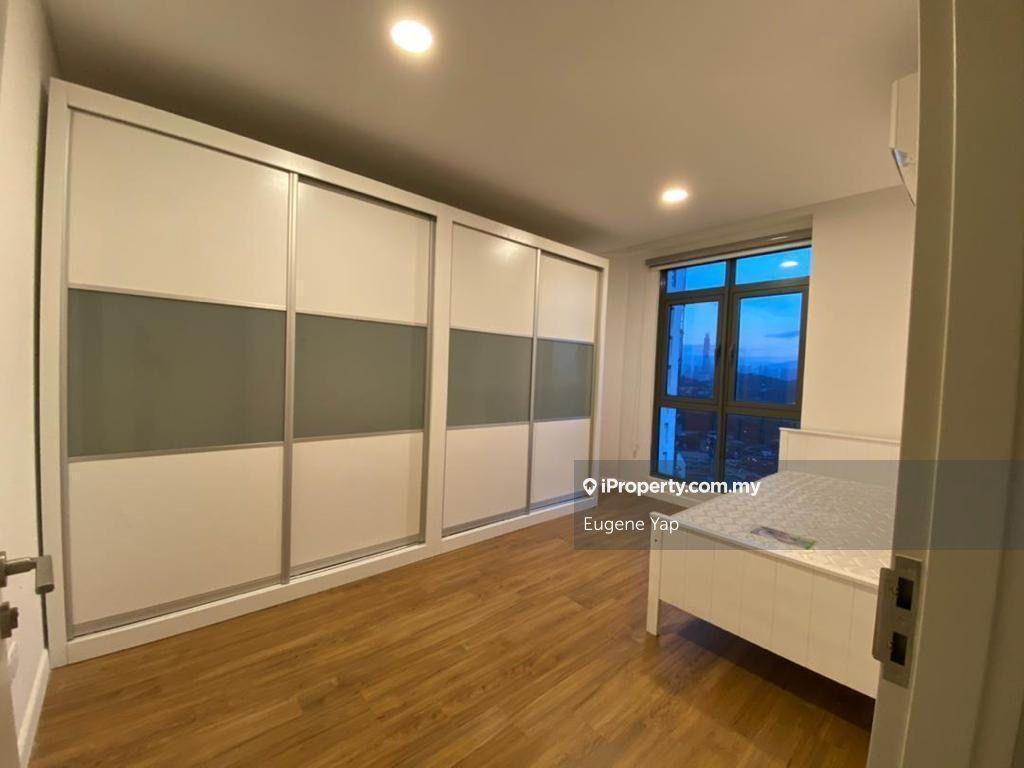 Condo, Partially furnished