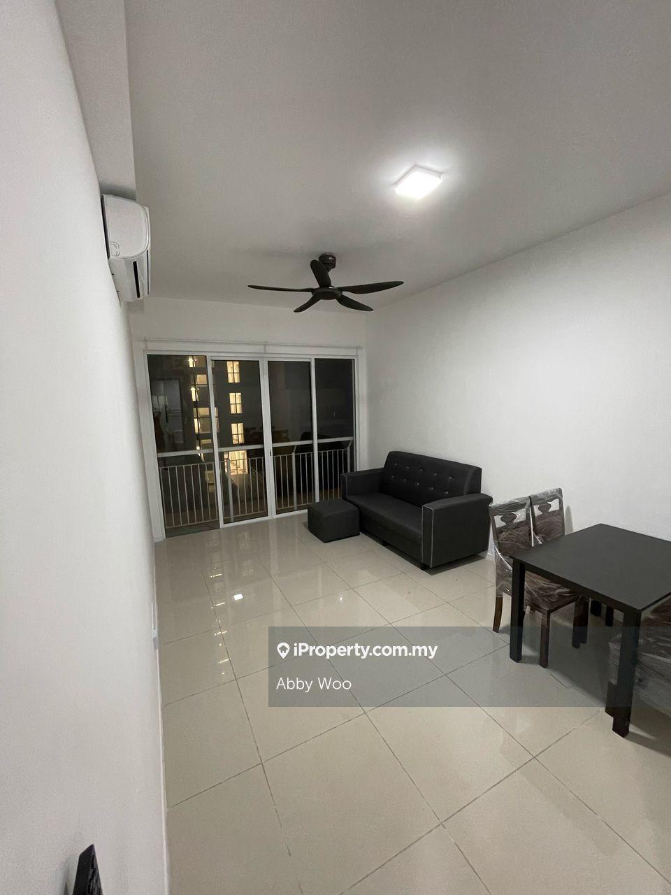 Nadayu 801 Subang ( furnished 3 rooms 4 bath 2 parking )