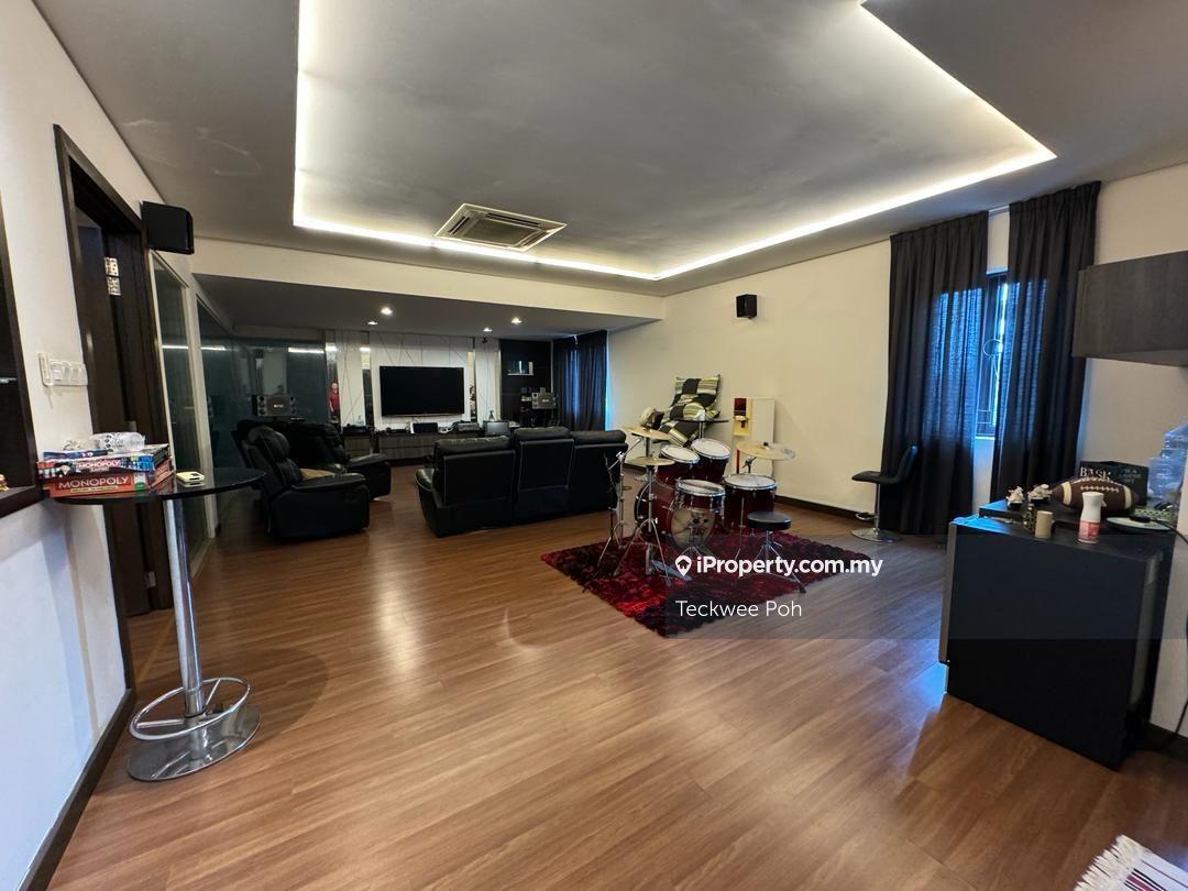 Taman melawati semi d for sale freehold big land