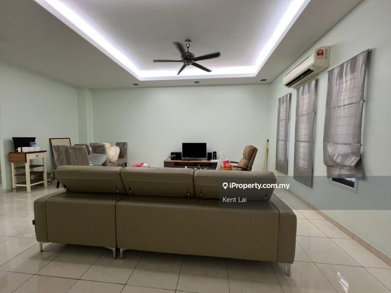 2 Storey Renovated Damai Utama Bandar Kinrara 22x75 nearby Pavilion 2
