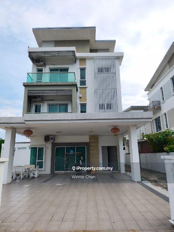 Bercham Ridgewood Freehold Triple Storey Corner Bungalow For Sale