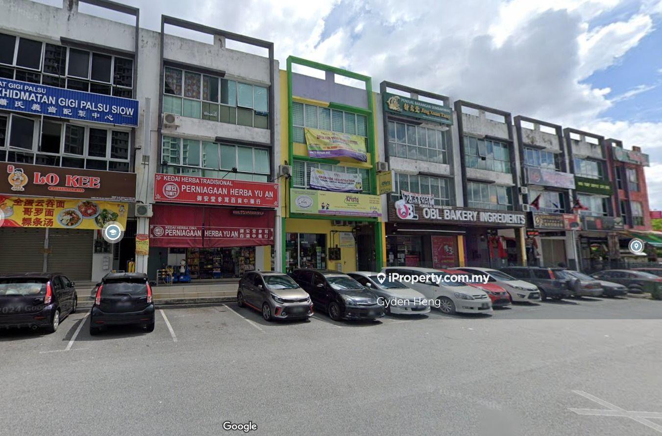 Jalan Mutiara, Taman Mutiara Mas