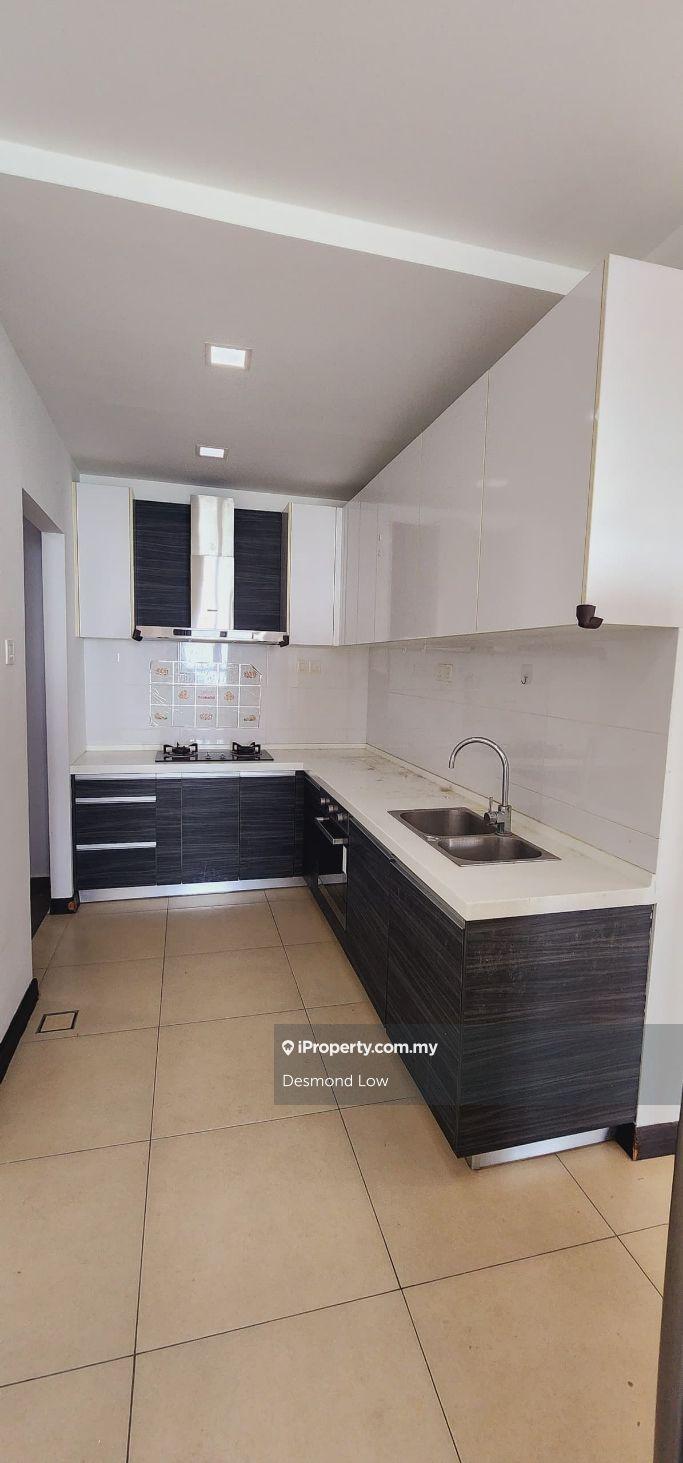 Seaview Unit, View To Offer, Below Market Price 