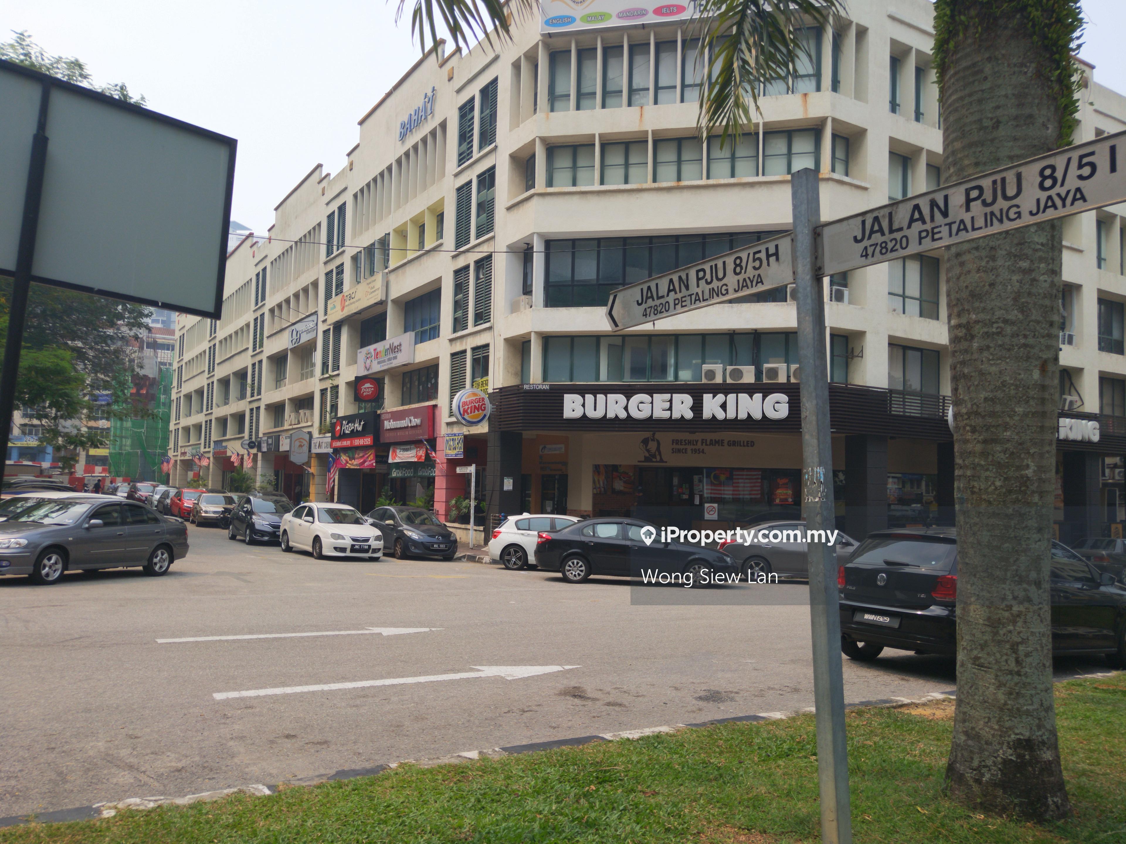 Damansara Perdana 3 Storey Shop For Sale