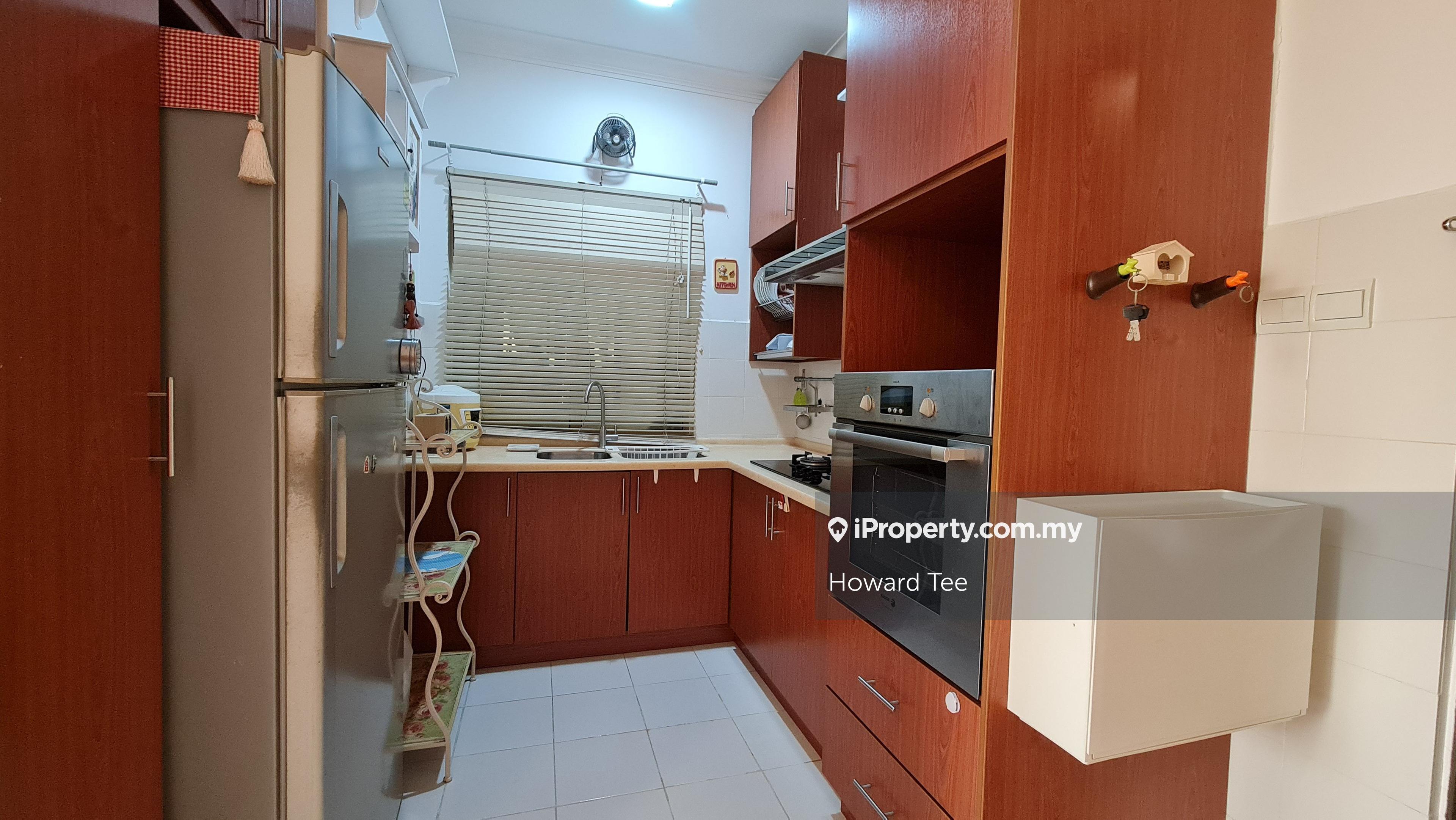 Studio apartment with great convenience for sale