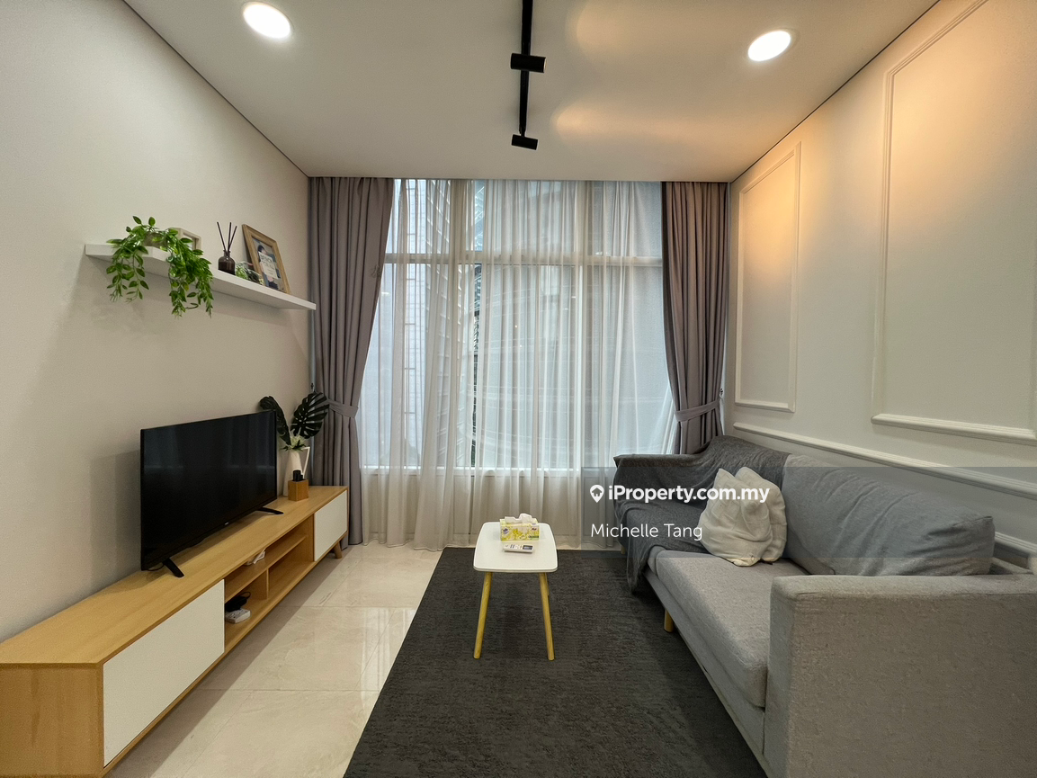 Below market price unit for sale 5mins to klcc good roi