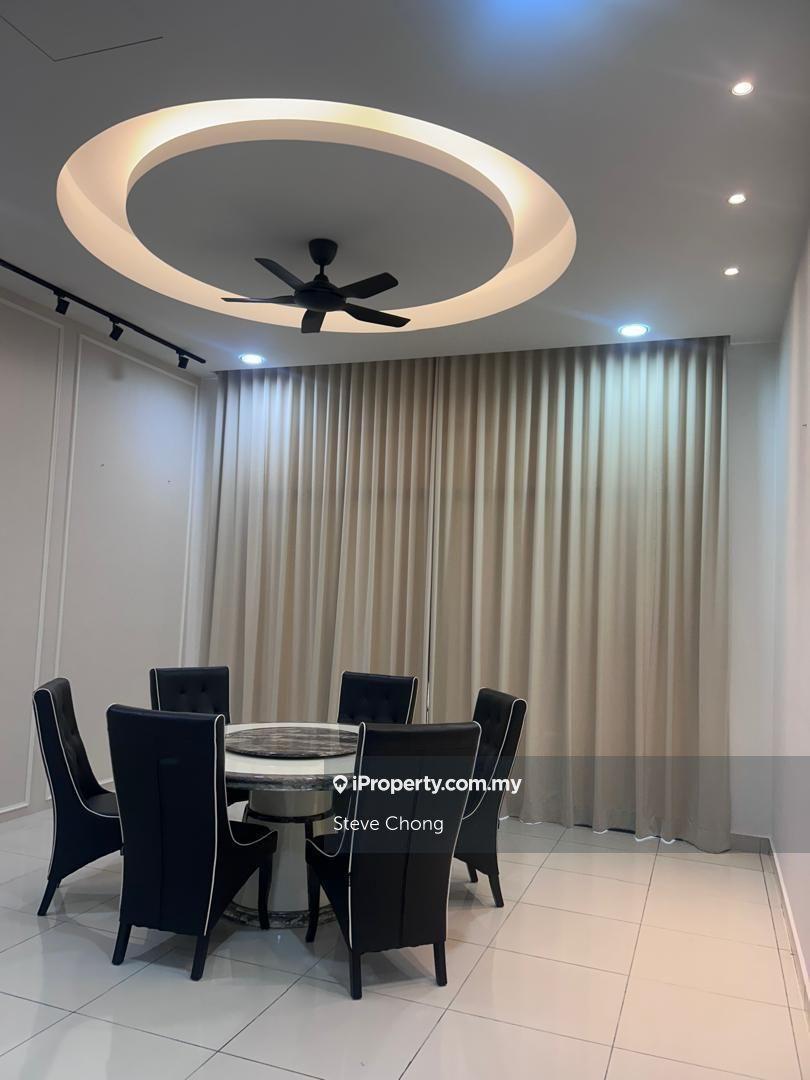 Spacious, low density, excellent accessibility, next to Desa Parkcity