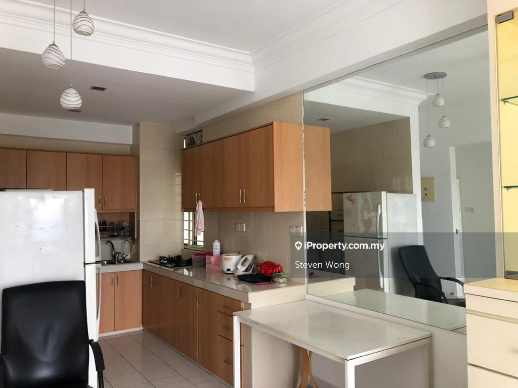 Plaza Menjalara (Limited fully furnished)