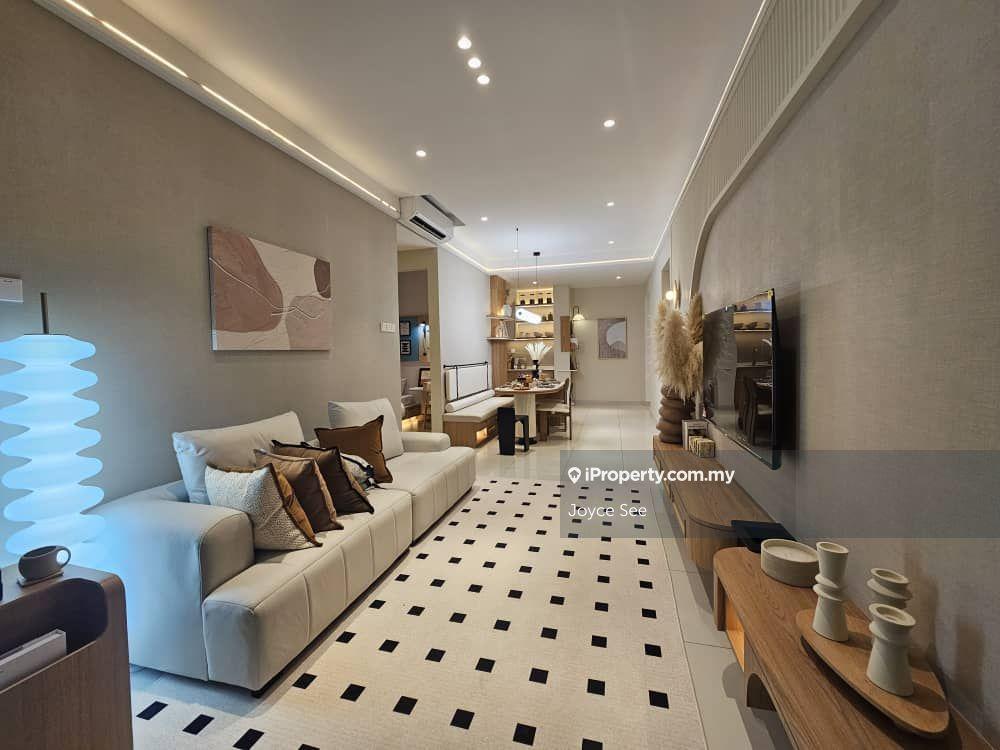 Low Density Freehold Project Walking to MRT
