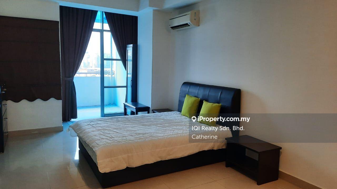 Studio suite with balcony - newly refurbished