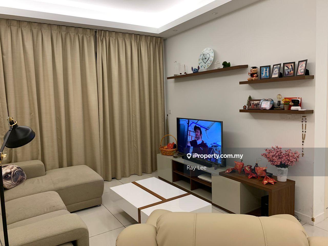 Cozy place, unit available, easy access to ldp and kesas sunway