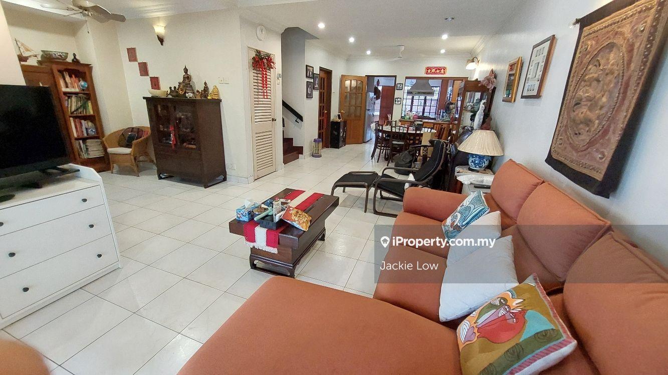 A home to  own ! Strategy location