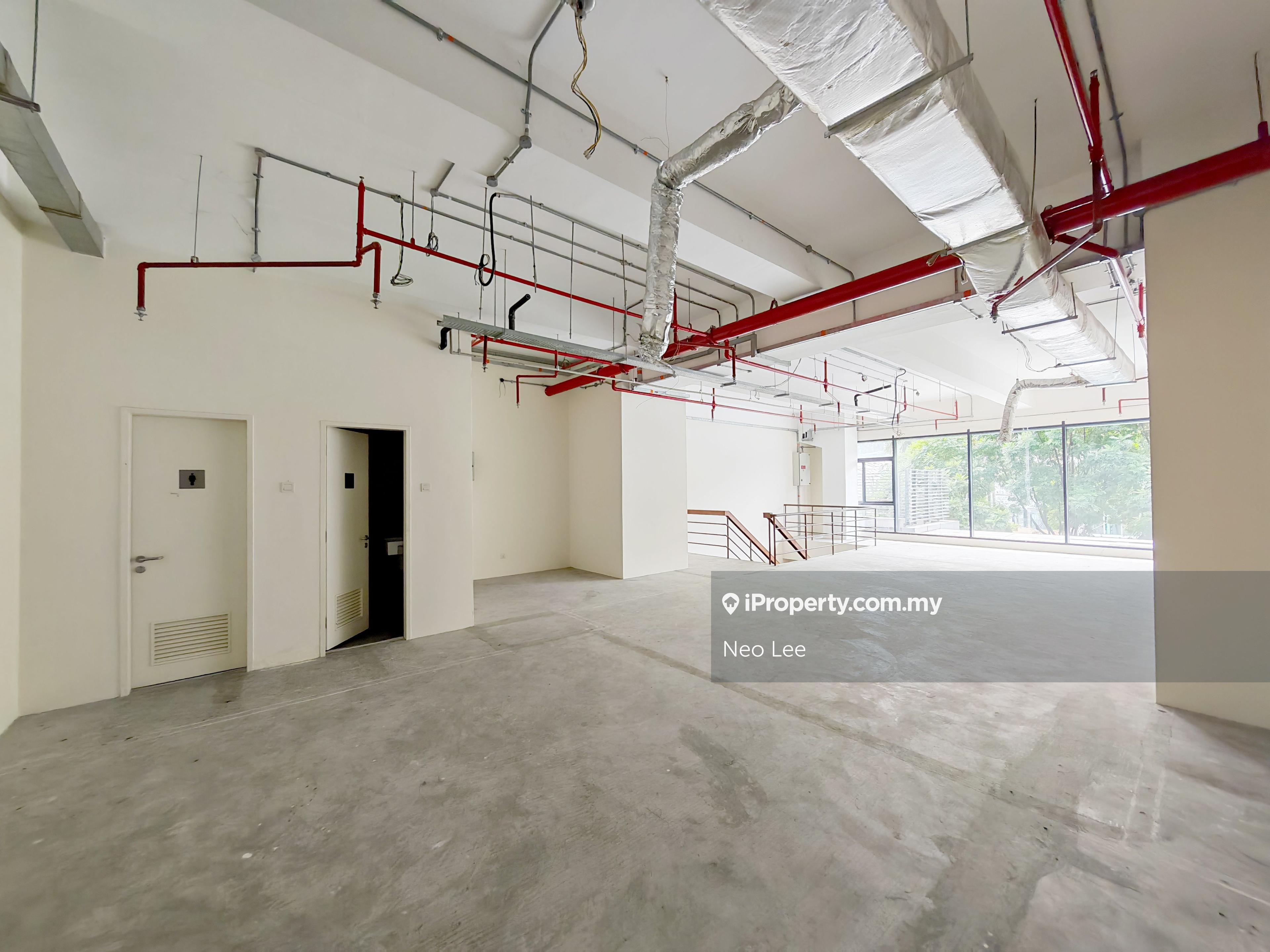 1096sqft Office/Space For Rent