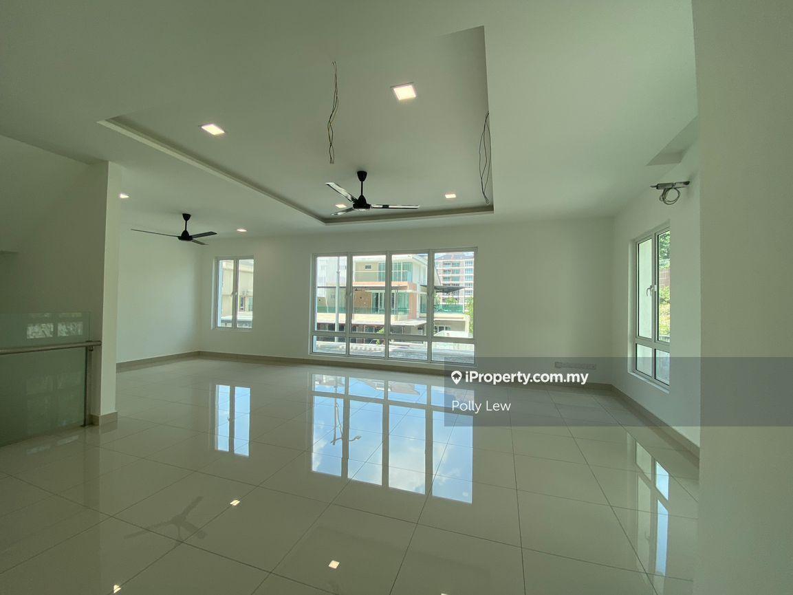 3.5 Storey Semi D 40x80 End Lot @ Bdr Sg Long