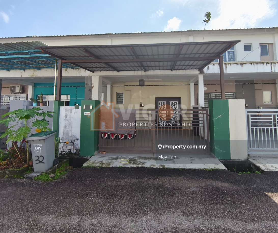 Double storey terrace/Taman mengkibol