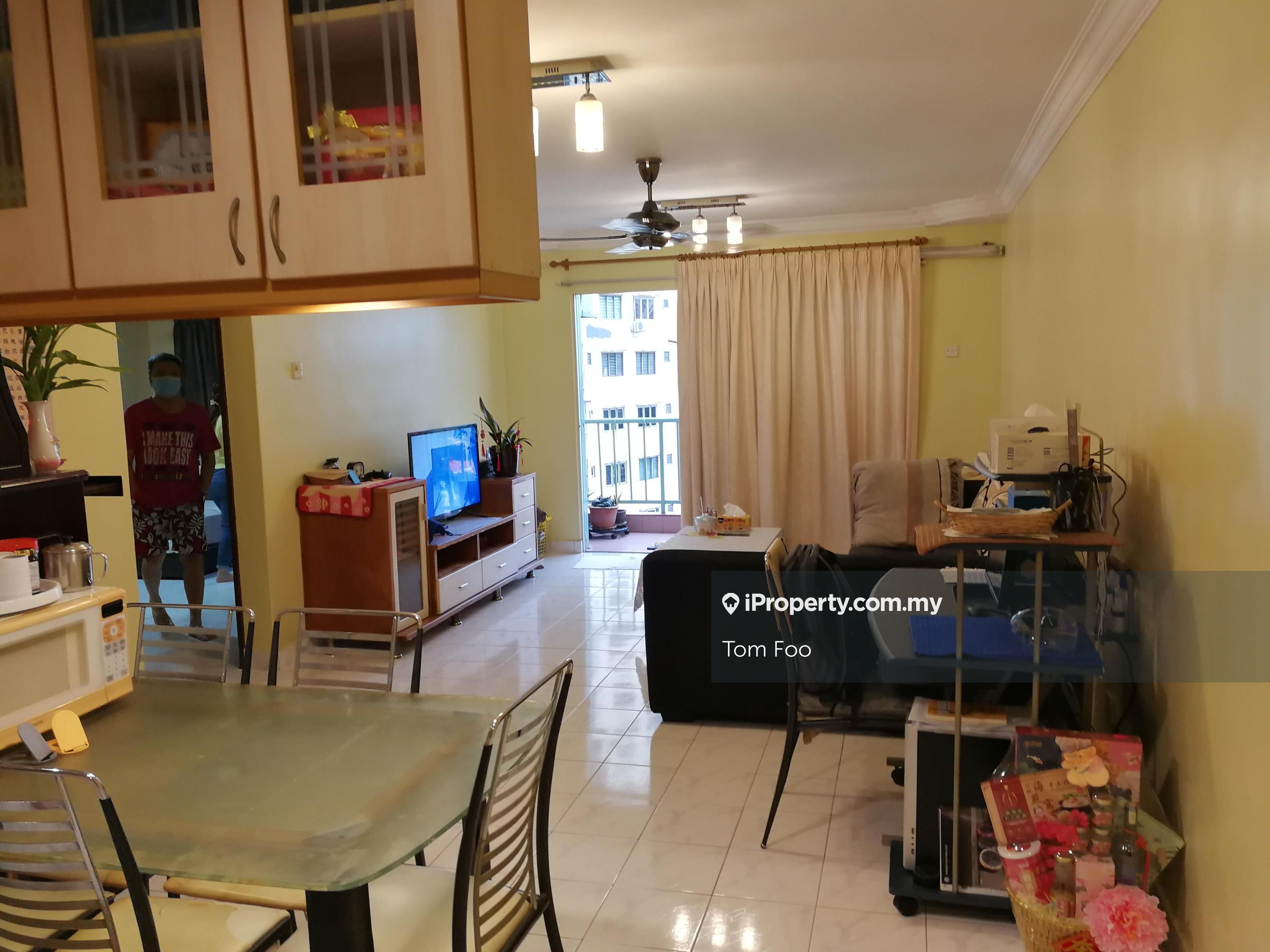 Unblock KL Balcony View, High Floor, Fully Renovate, Move In Condition