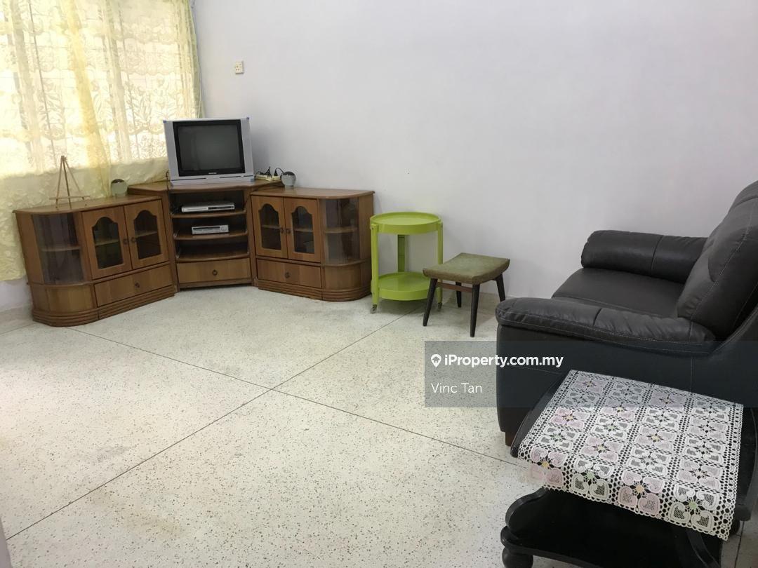 Ready to move in condition 1 Storey Terrace Bukit Beruang