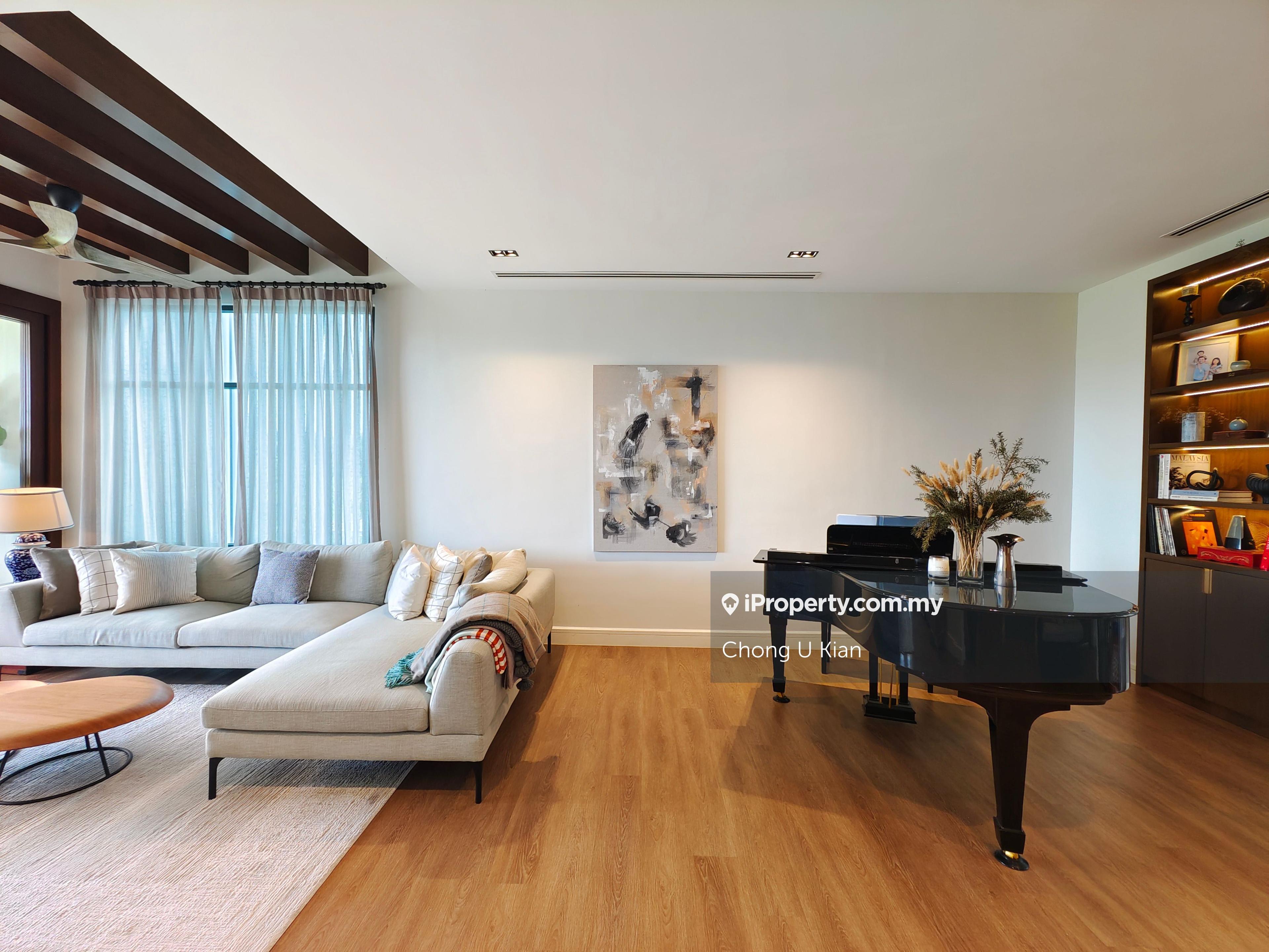 A One-of-a-Kind Renovated Corner Townhouse