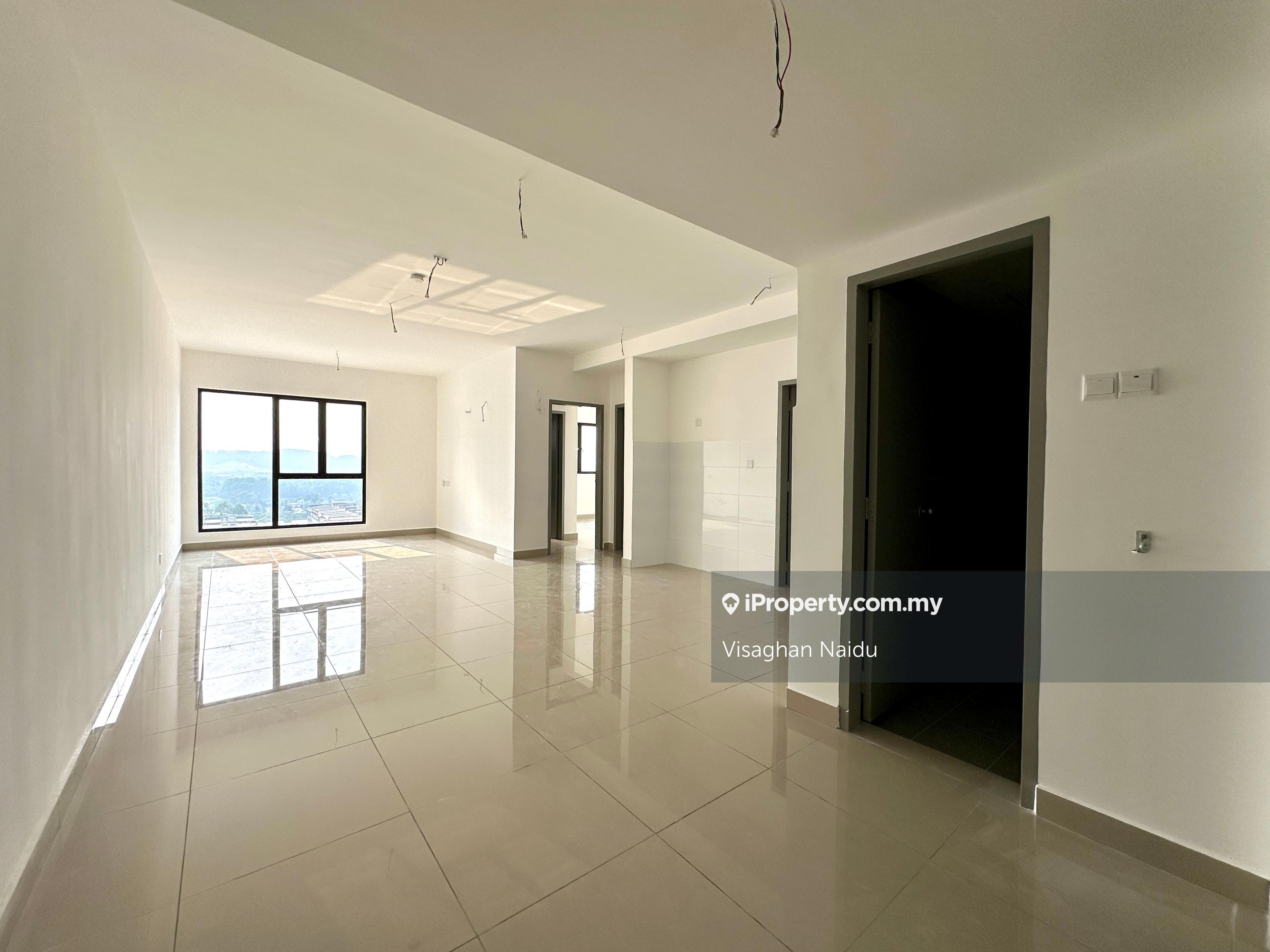 Brand new service residence for sale at Bandar Country Homes!