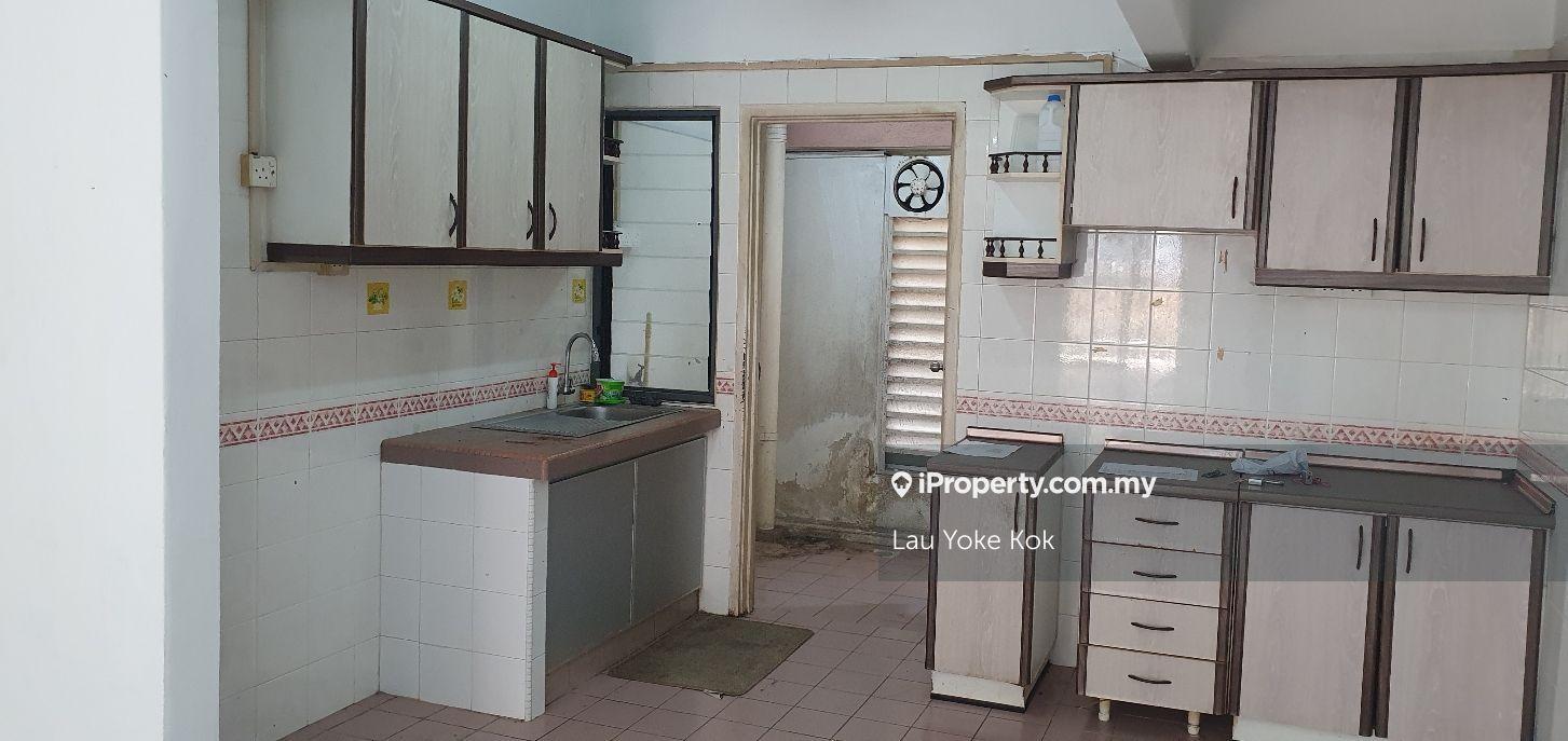 Ground Floor Unit