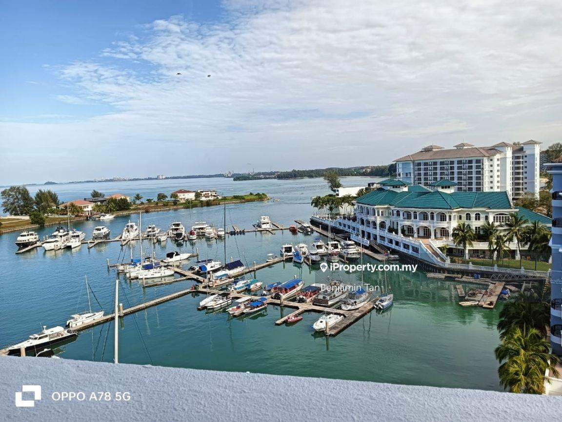 Marina Facing Condo at Marina Crescent