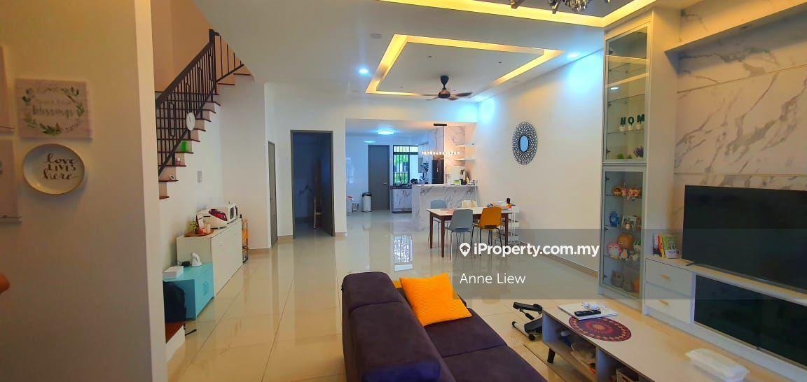 Central Park view, Fully furnished, brand new, clubhouse facilities