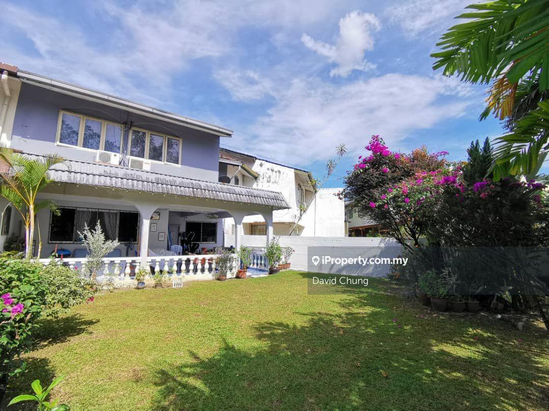 Taman Melawati 2 Storey House With Huge Land For Sale