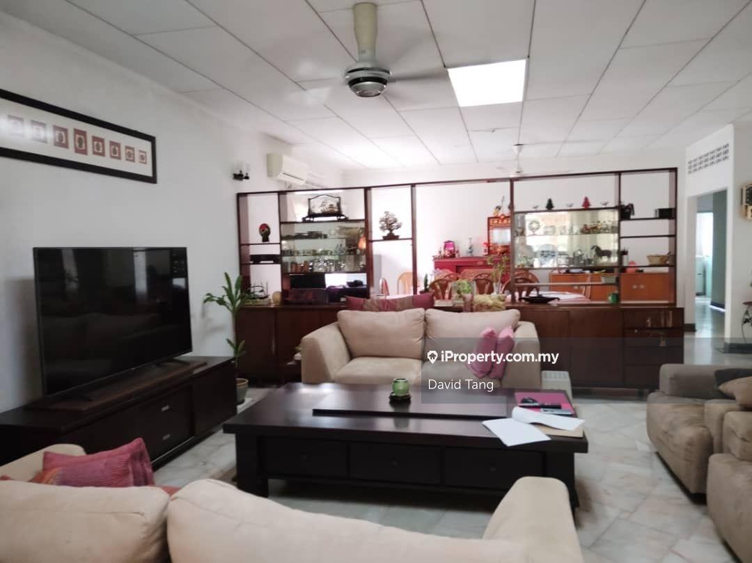 Double Storey Bungalow For Sale.