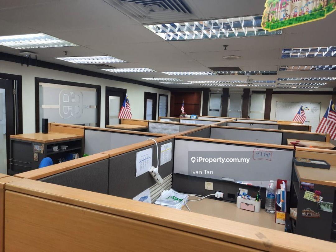 Menara Amcorp Trade Centre 4080sf Fully Furnished Office for Rent