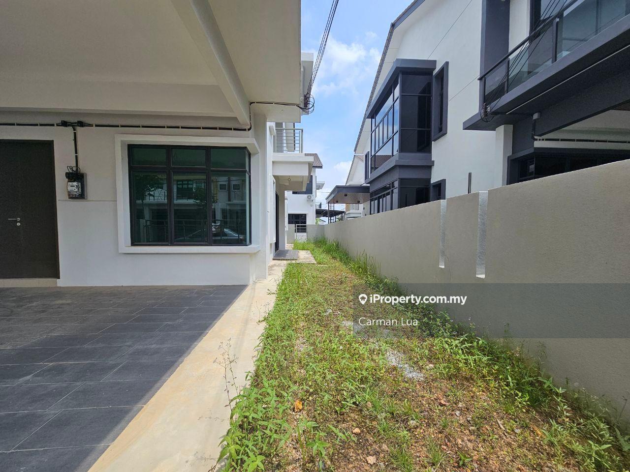 Non Bumi end lot with land krubong heights phase 1 
