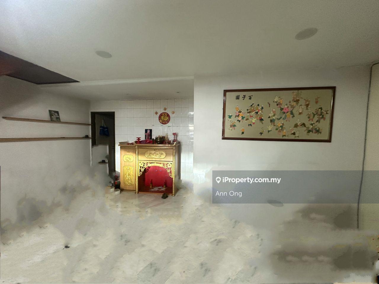 2 Storey Terraced House At Bandar Sunway