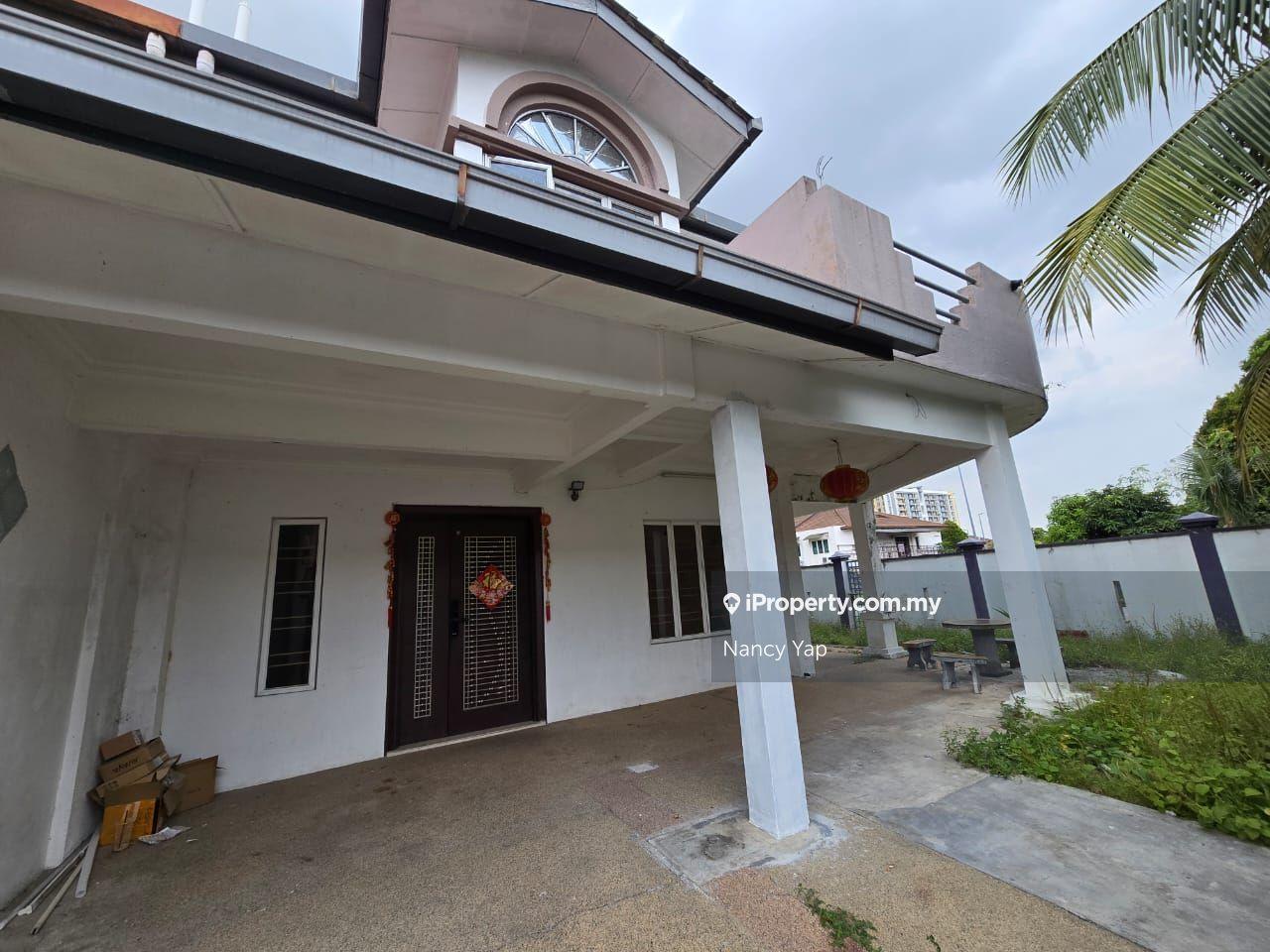 Corner House for Rent at Subang Sek U5 Shah Alam Selangor