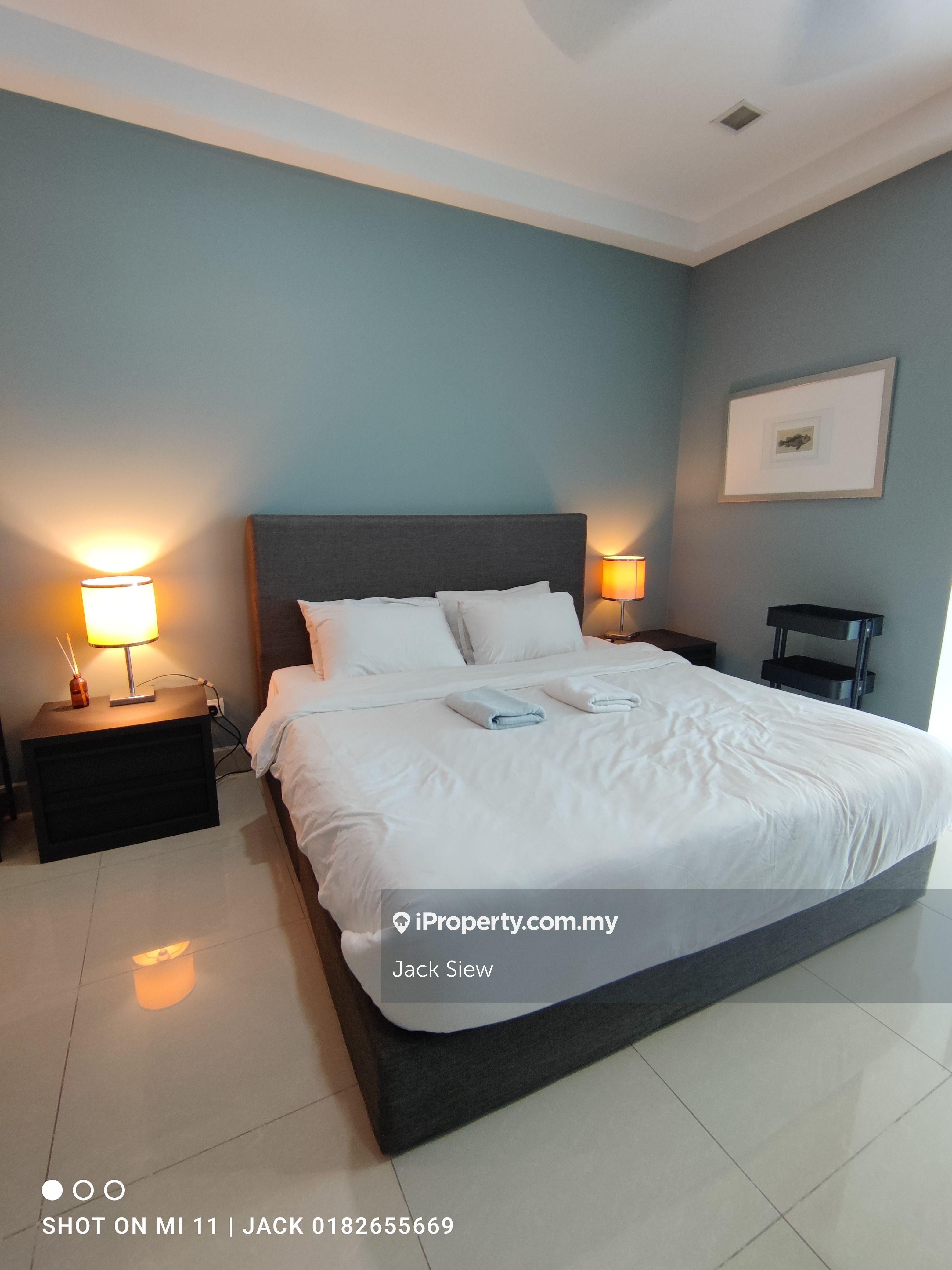 Fully furnish studio for sale